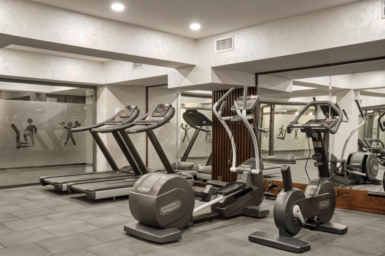 Wyndham Garden Tashkent Hotell Eksteriør bilde