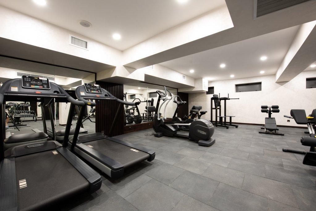 Wyndham Garden Tashkent Hotell Eksteriør bilde