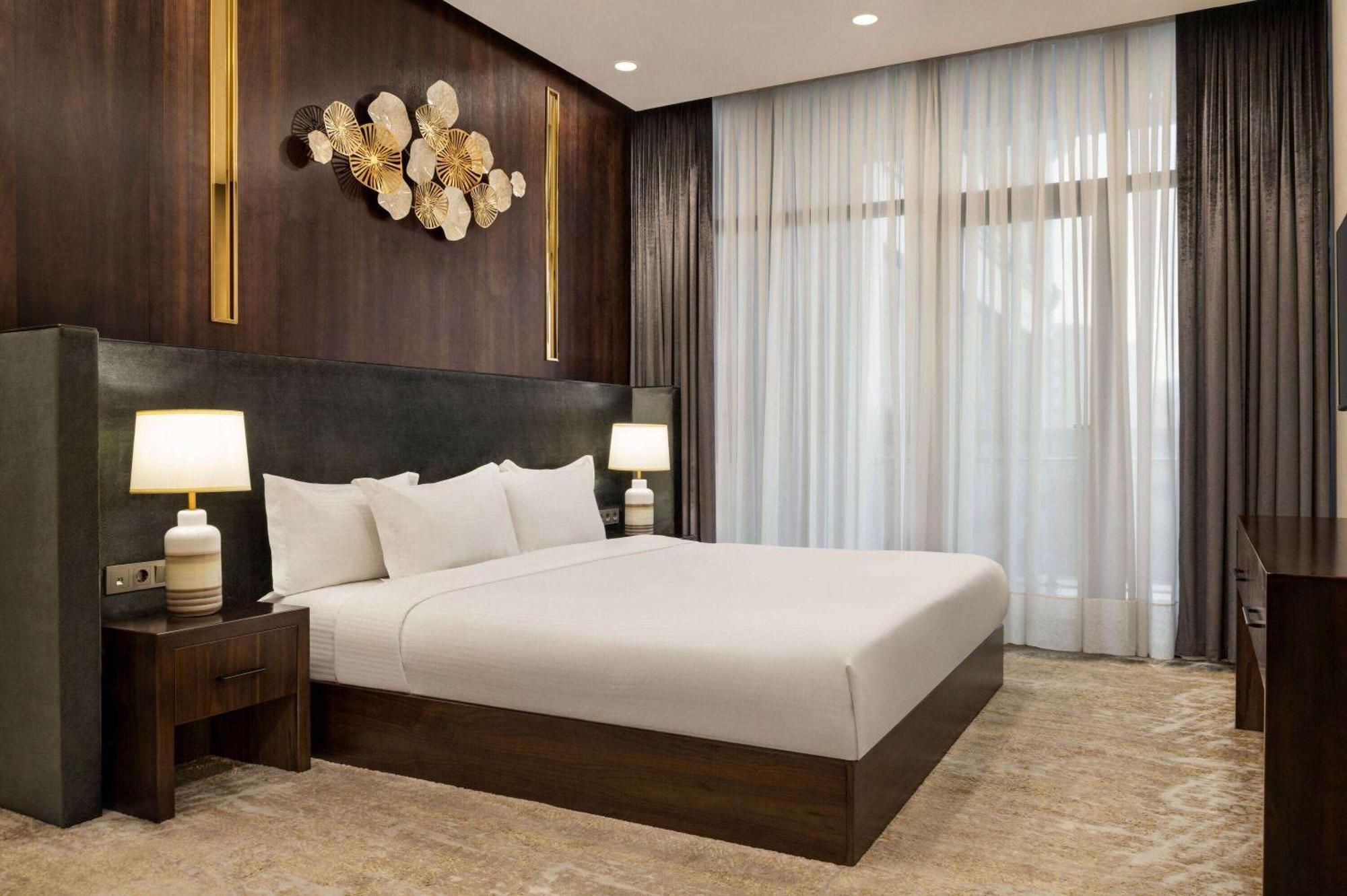 Wyndham Garden Tashkent Hotell Eksteriør bilde