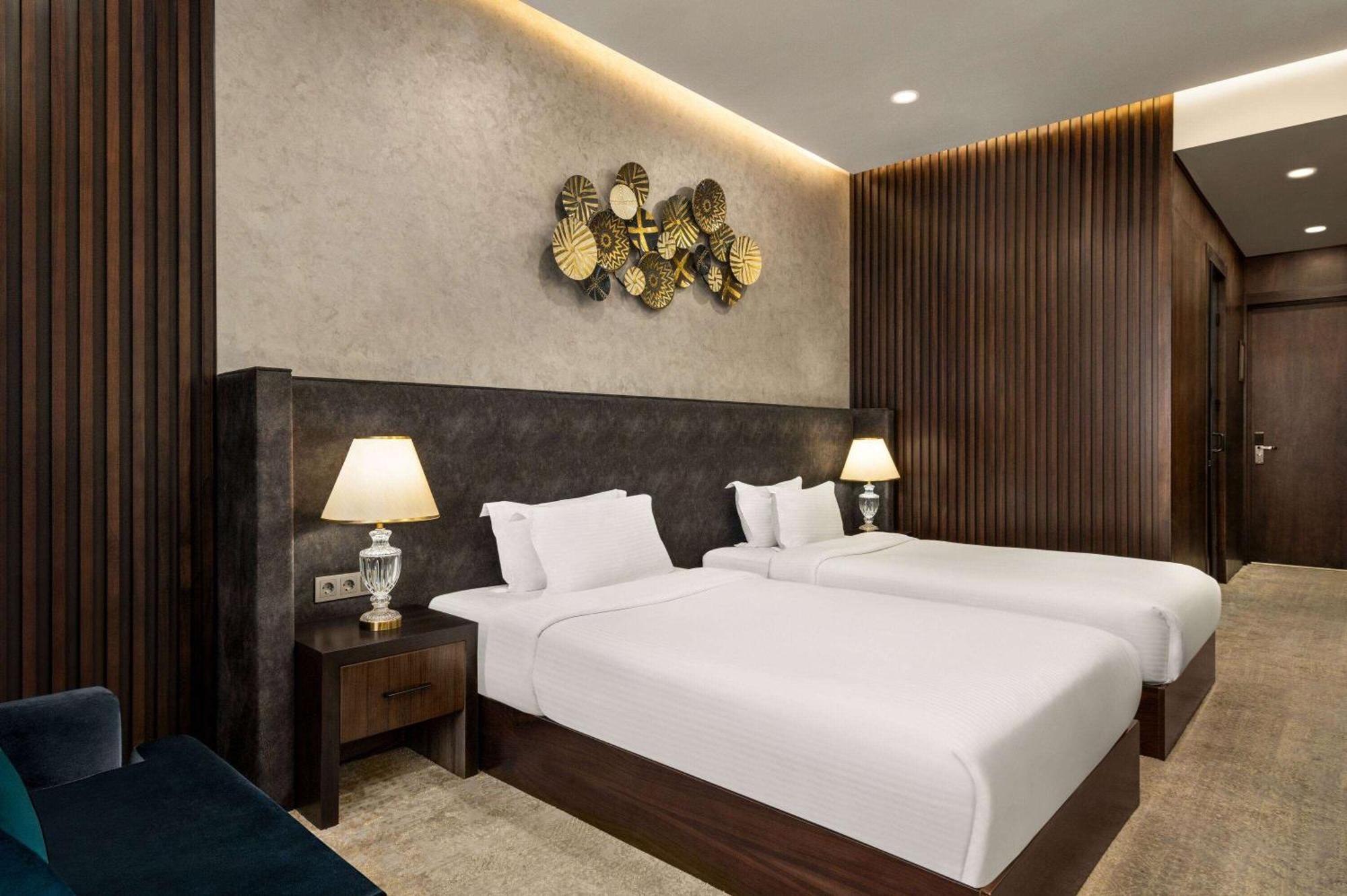 Wyndham Garden Tashkent Hotell Eksteriør bilde