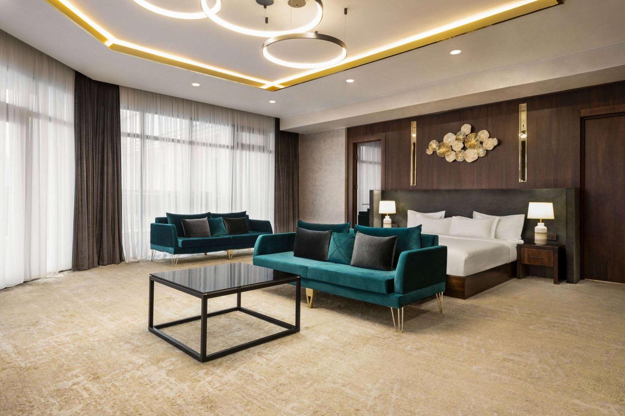 Wyndham Garden Tashkent Hotell Eksteriør bilde