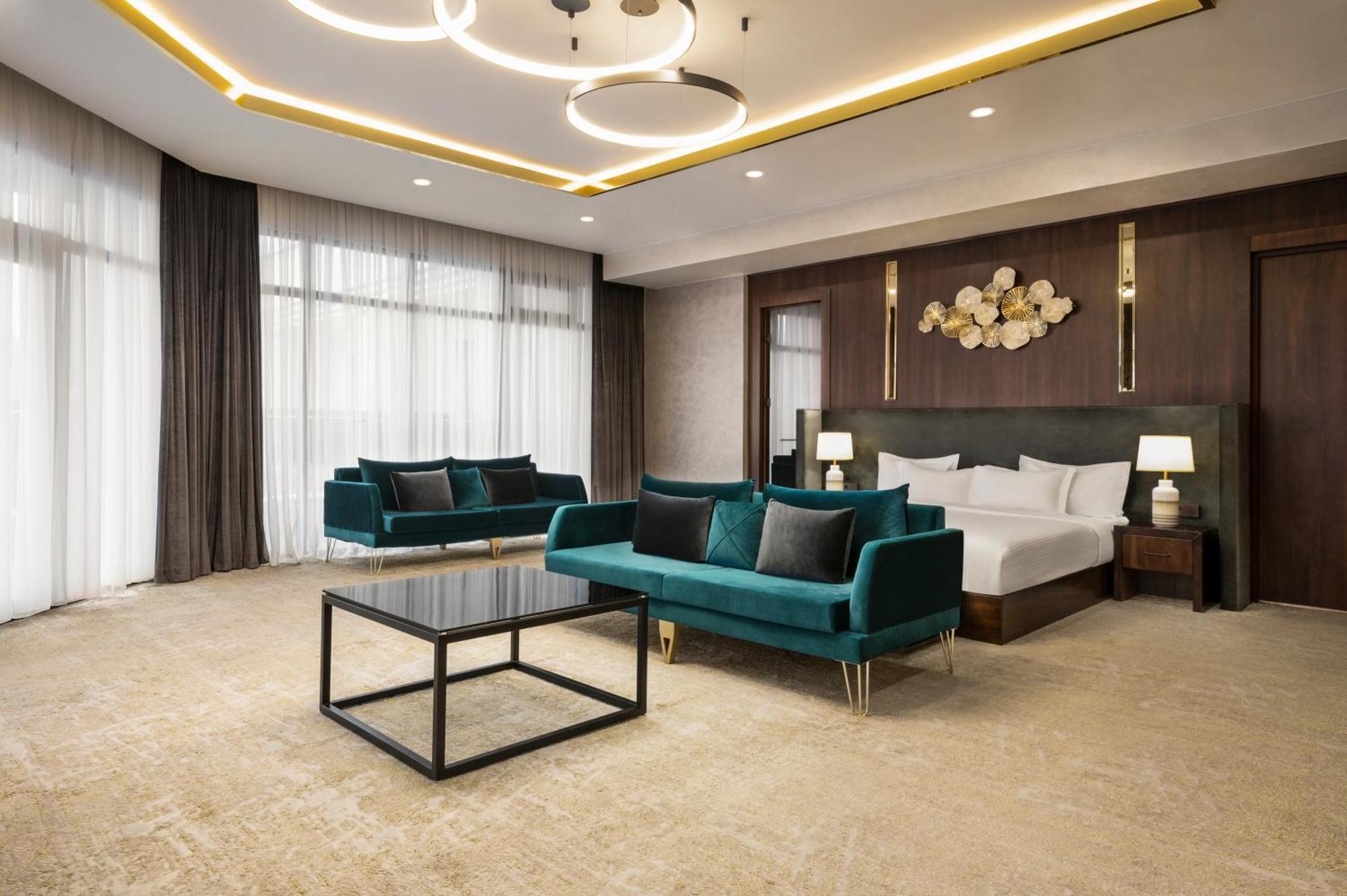 Wyndham Garden Tashkent Hotell Eksteriør bilde